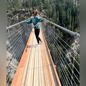 Meet your Posher, Lori